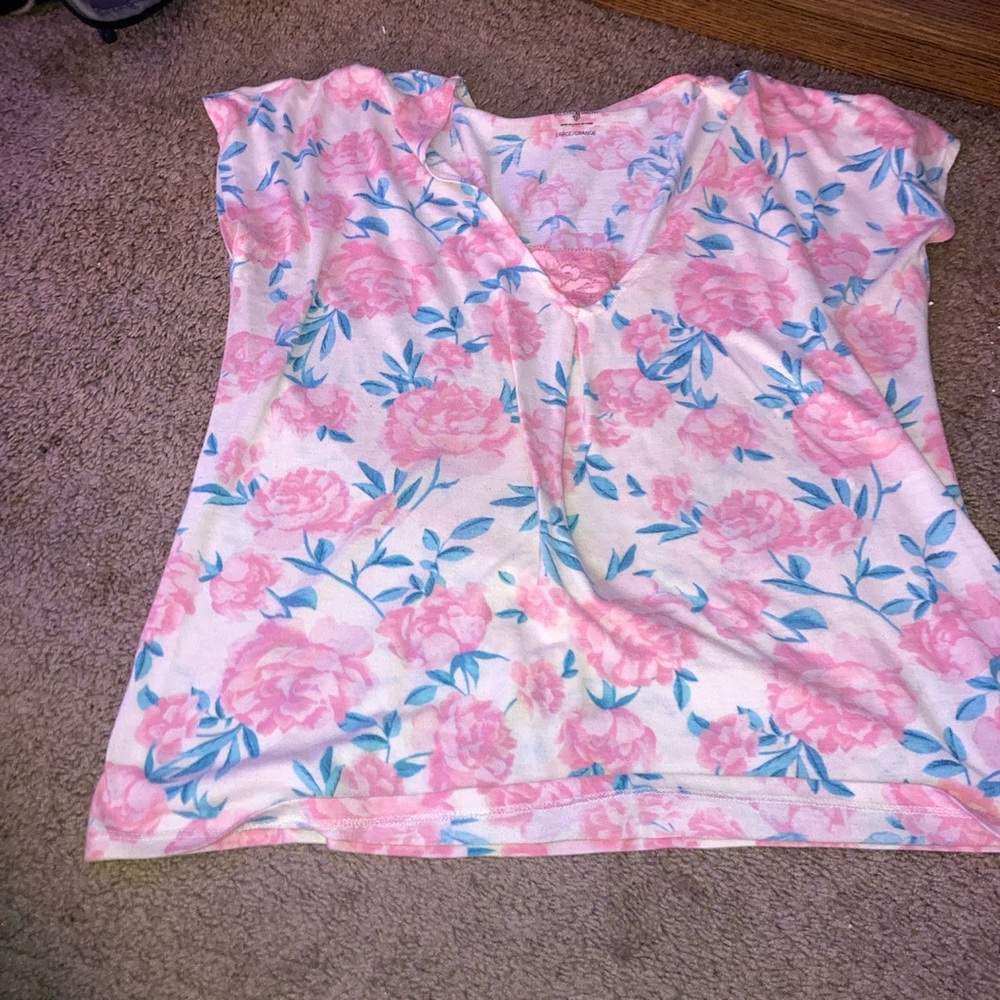 Large Jaclyn Smith Pajama Shirt